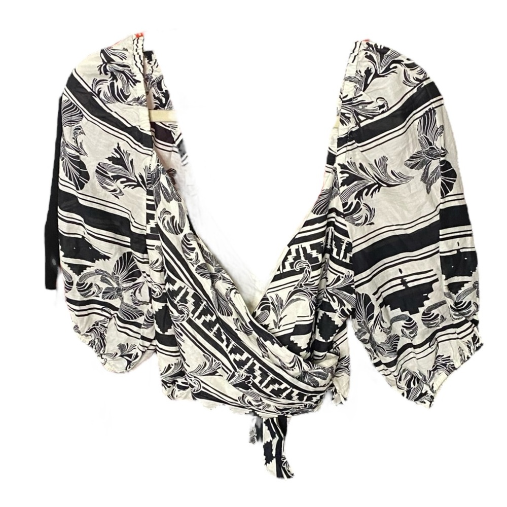 Express Black and White Floral Wrap Crop Top